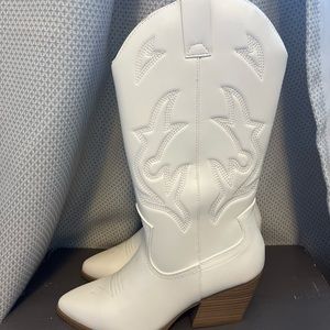 BRAND NEW white cowboy boots